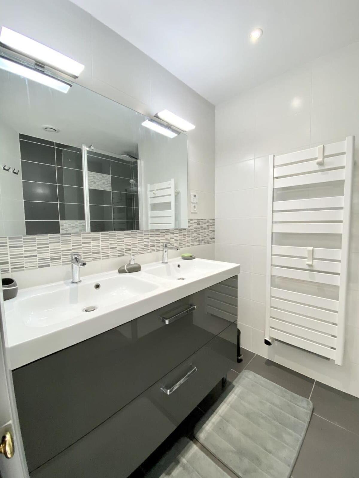 Apartment T3 Cosy A 2 Pas Du Bourg Et Des Plages *